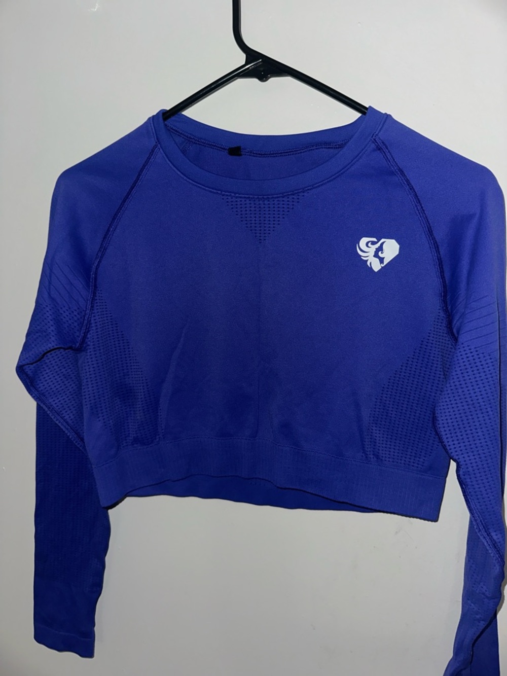 Cropped Long Sleeve Active Top in Deep Blue with Heart Logo
